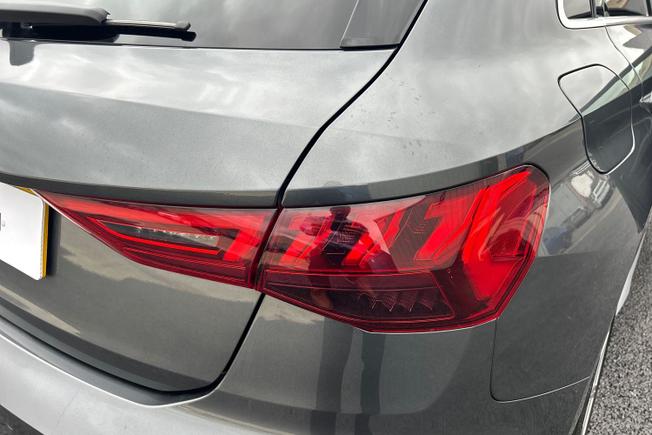 AUDI S3 Photo 18