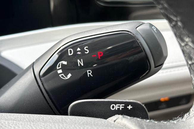 VOLKSWAGEN Passat Photo 26