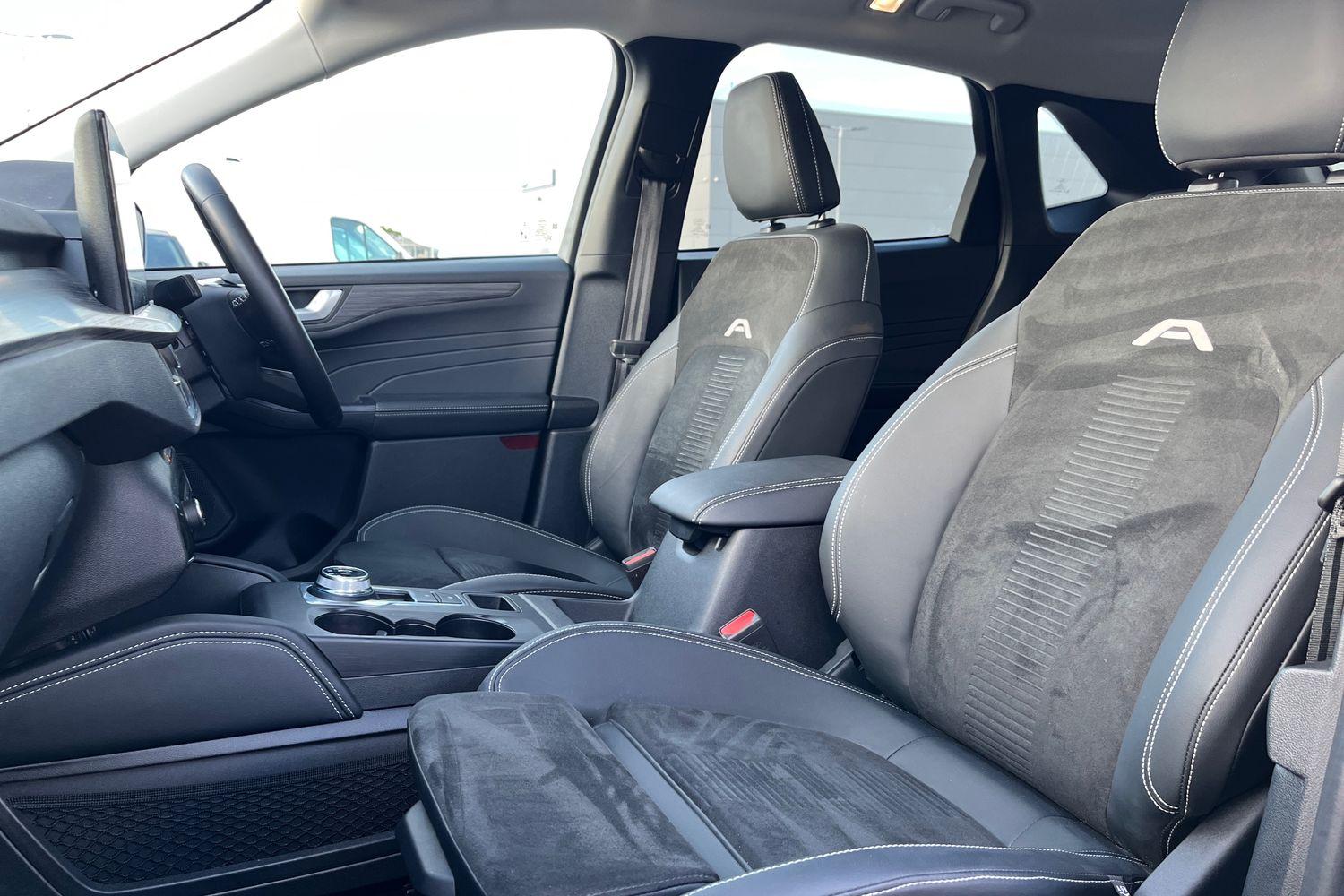 Ford KUGA Photo 18