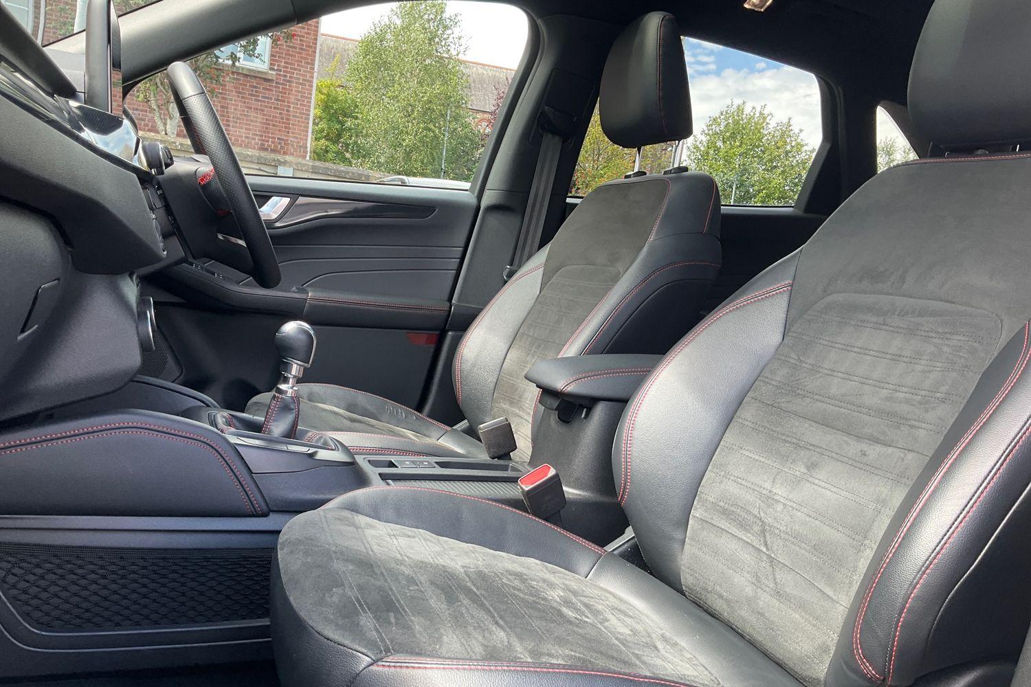 Ford KUGA Photo 18