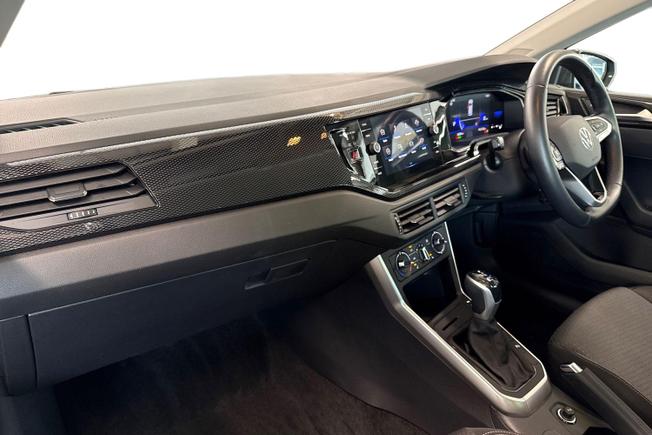 VOLKSWAGEN Polo Photo 2