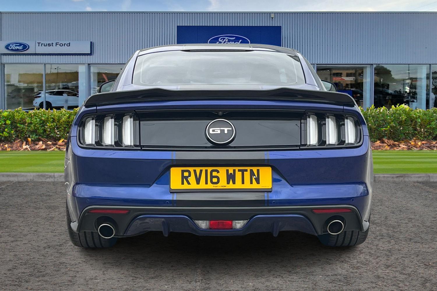 Ford MUSTANG Photo 6