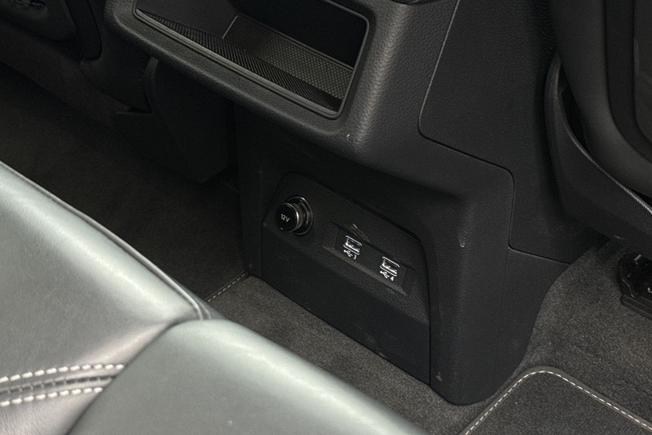 Audi e-tron Photo 28