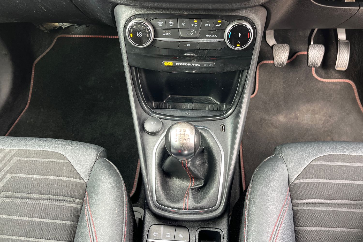 Ford Puma Photo 31