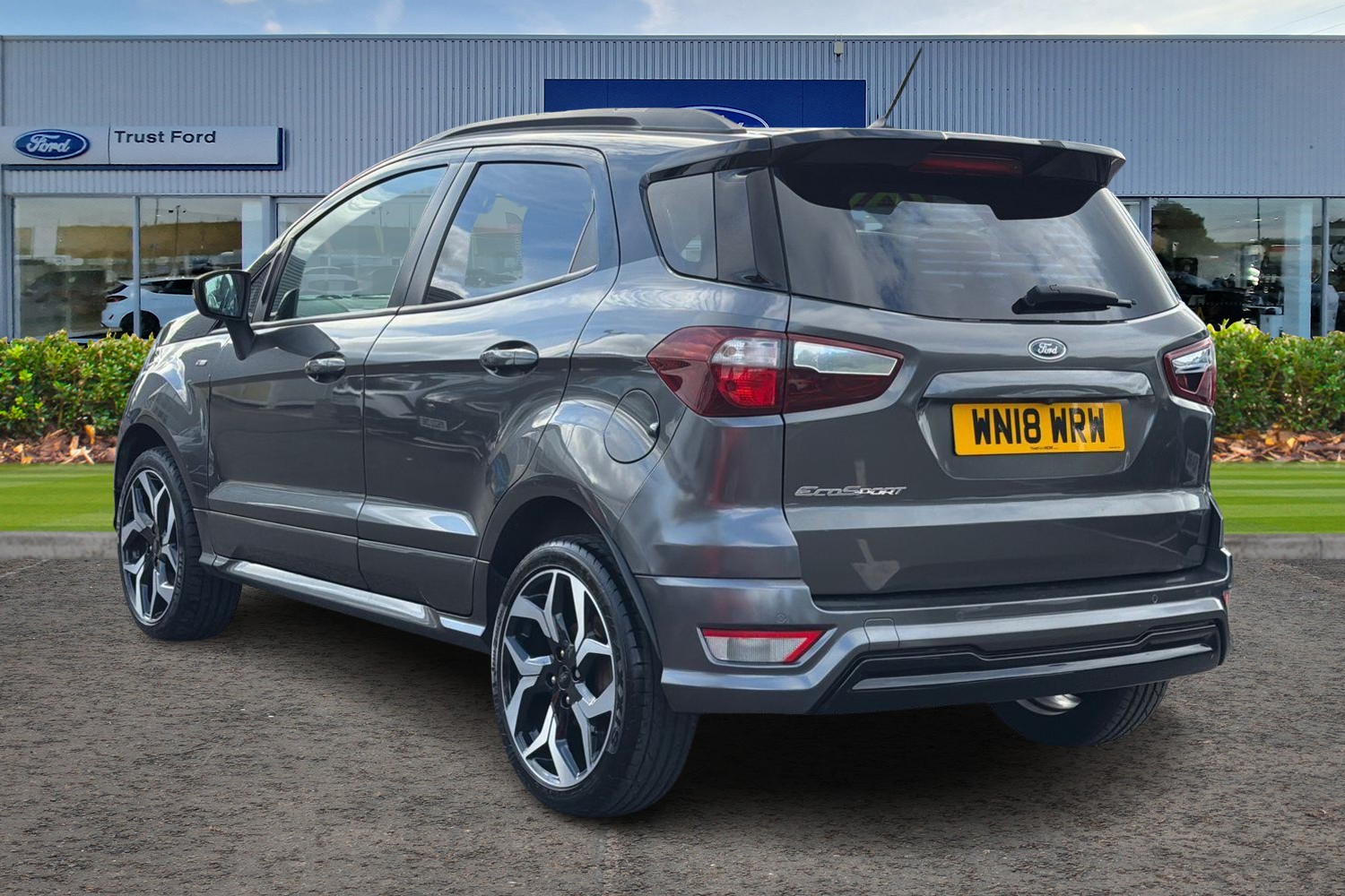 Ford ECOSPORT Photo 1