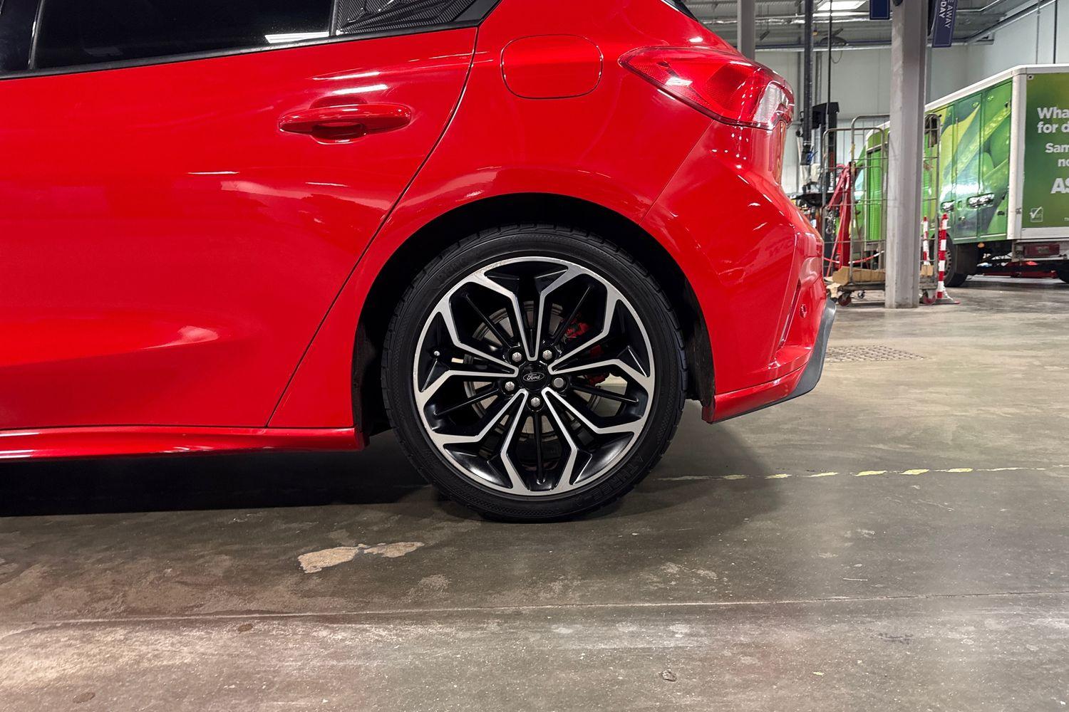 Ford Focus Photo 7