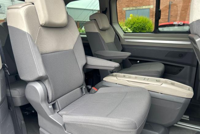 VOLKSWAGEN Multivan Photo 34
