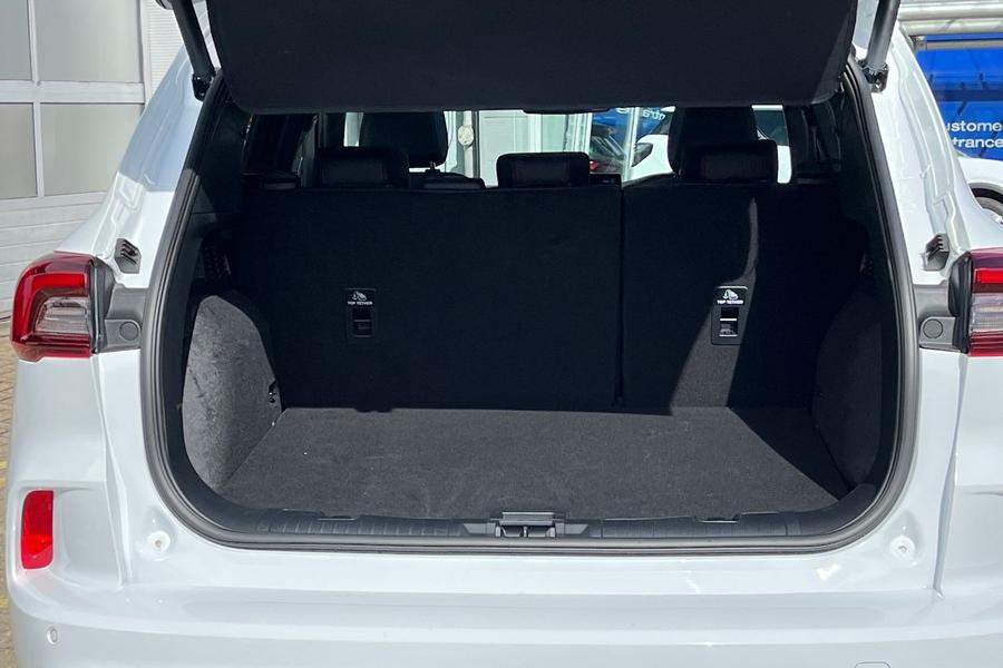 Ford Kuga Photo autoimg-70a5dbb4868dbf0ffcbd3d74c594c0d237a3f11f.jpg