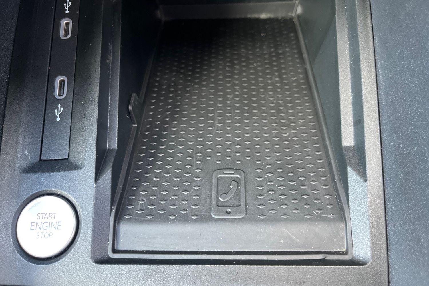 Ford TRANSIT CONNECT Photo 31