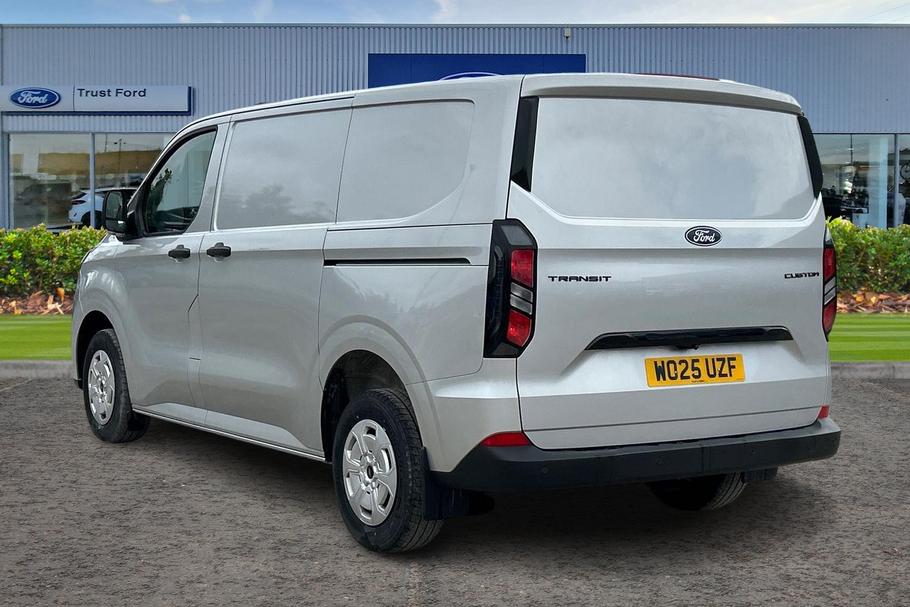Used Ford TRANSIT CUSTOM WO25UZF 2