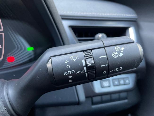 LEXUS UX Photo 31