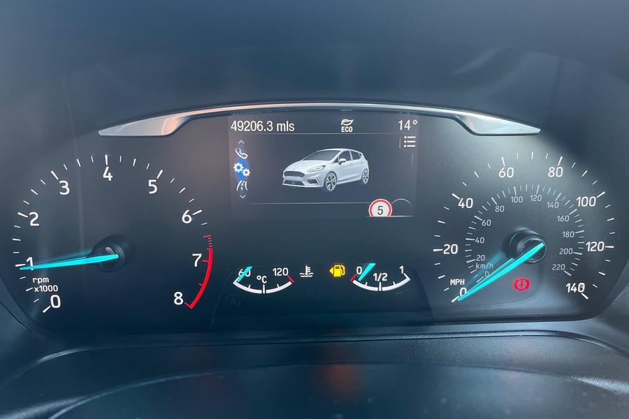 Ford FIESTA Photo autoimg-70b348a6d8d01c51aad649e2ea294f941e960d0a.jpg