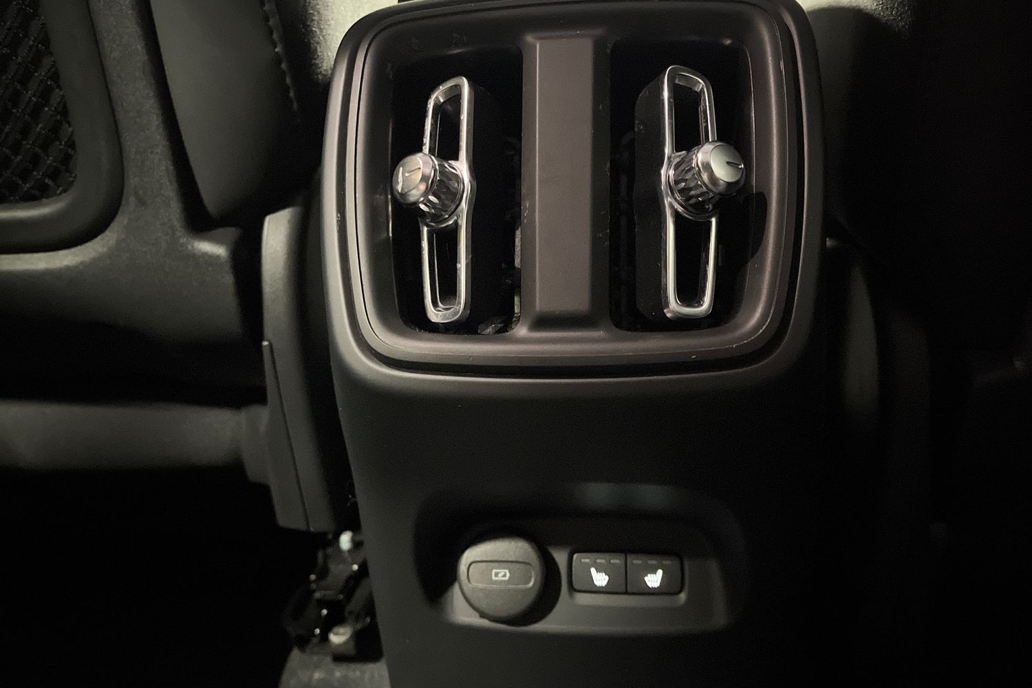 Volvo XC40 Photo 39