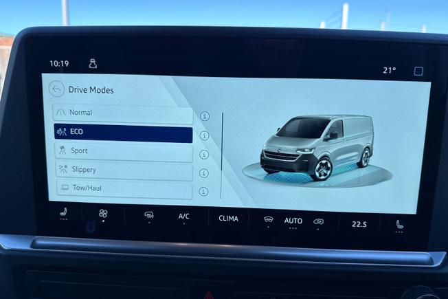 VOLKSWAGEN e-Transporter Photo 25