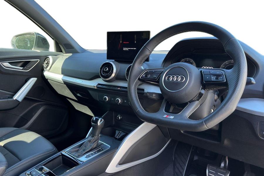 Audi Q2 Photo autoimg-70bc804350cb3564b225f00b85fc53b8f6c83641.jpg