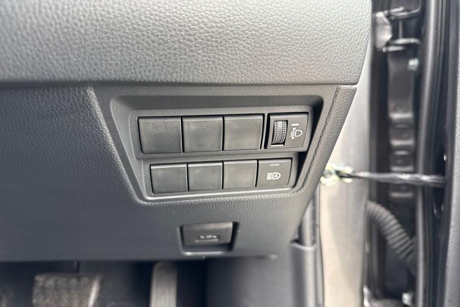 Toyota YARIS CROSS Photo autoimg-70be3bab4b693c09f3ac5cdf70b26cadf7ef3a94.jpg