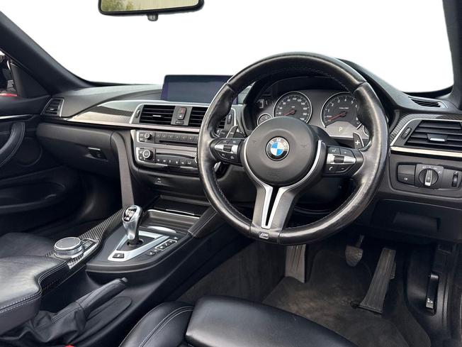 BMW M4 Photo 6