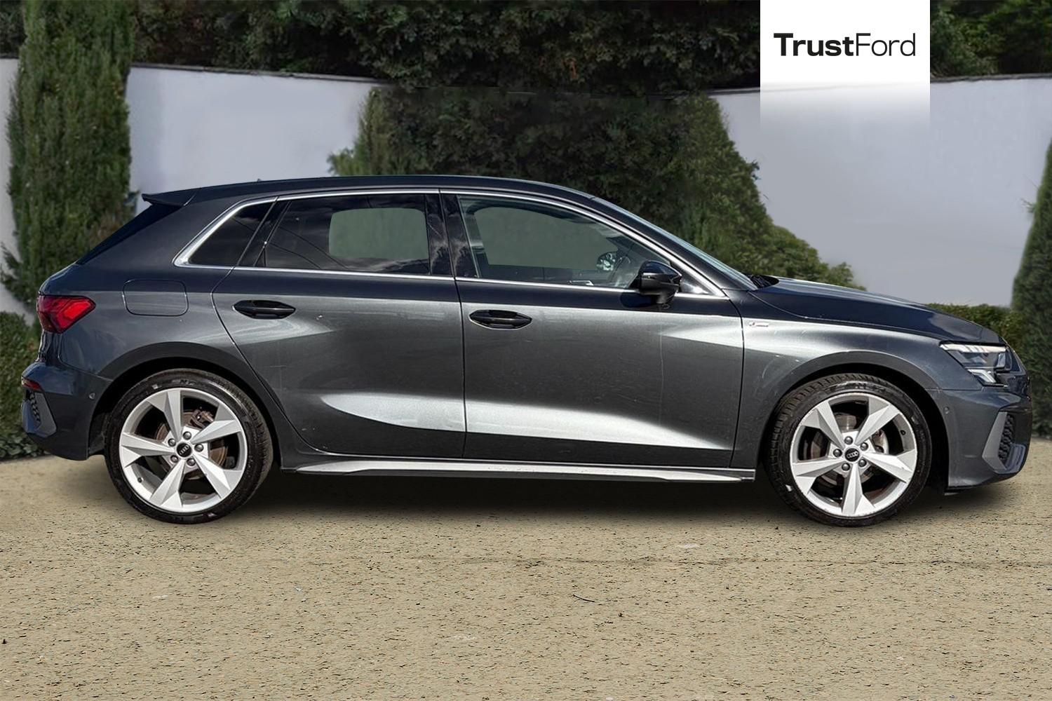 Audi A3 Photo 2