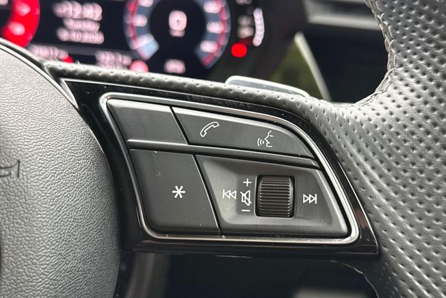 Audi S3 Photo 17