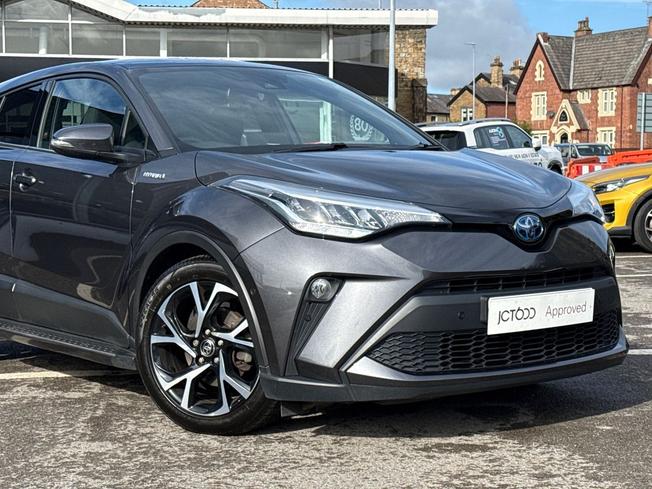 TOYOTA C-Hr Photo 24