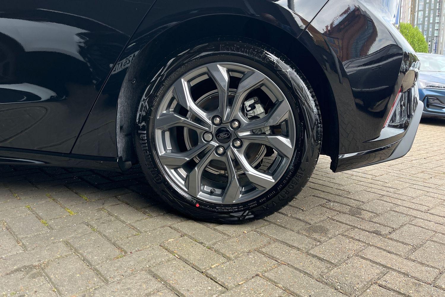 Ford Focus Photo 7