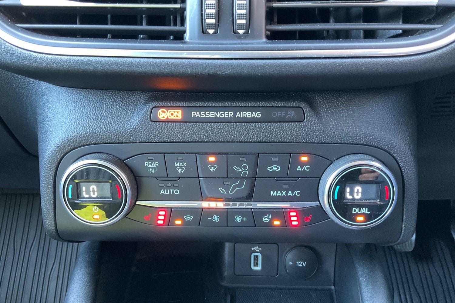 Ford Focus Photo 27