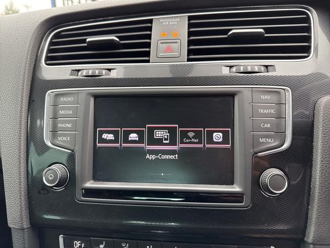 VOLKSWAGEN Golf Photo 35
