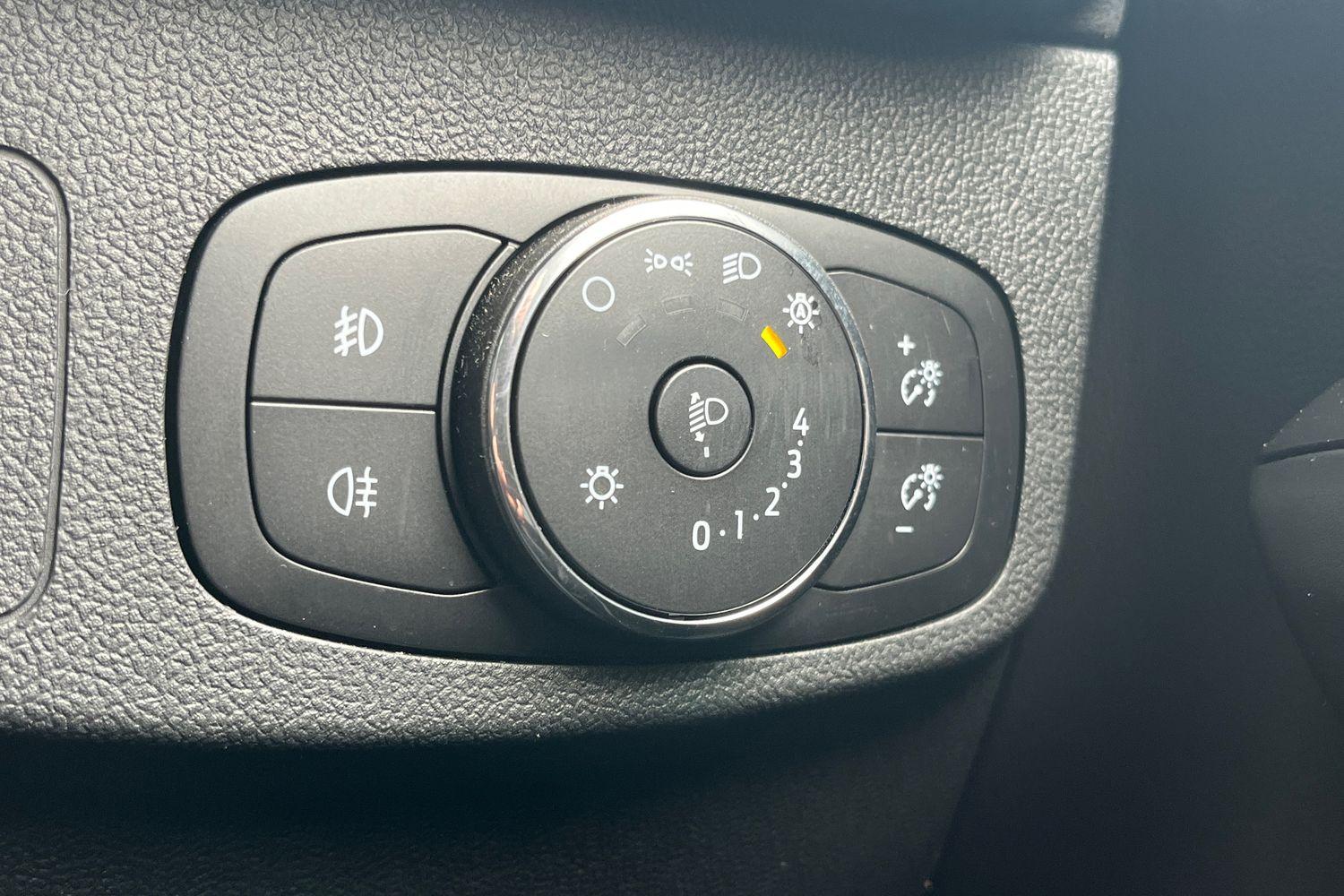 Ford FOCUS Photo 29
