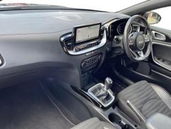 Kia Ceed Photo 2