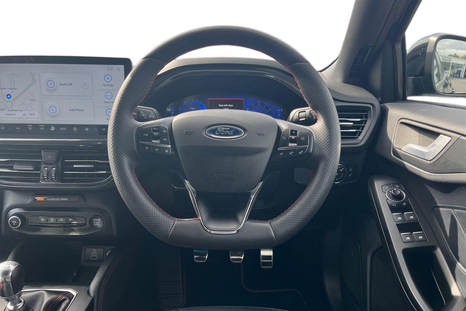 Ford FOCUS Photo 10