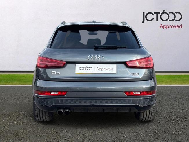 AUDI Q3 Photo 7
