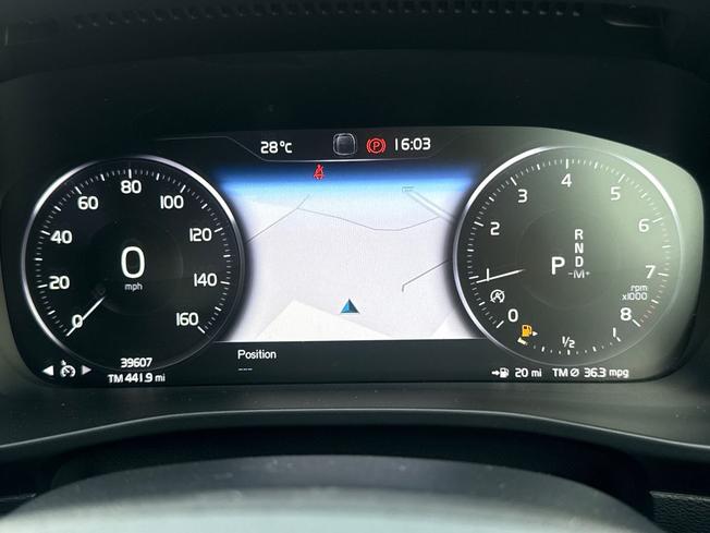 VOLVO Xc40 Photo 37