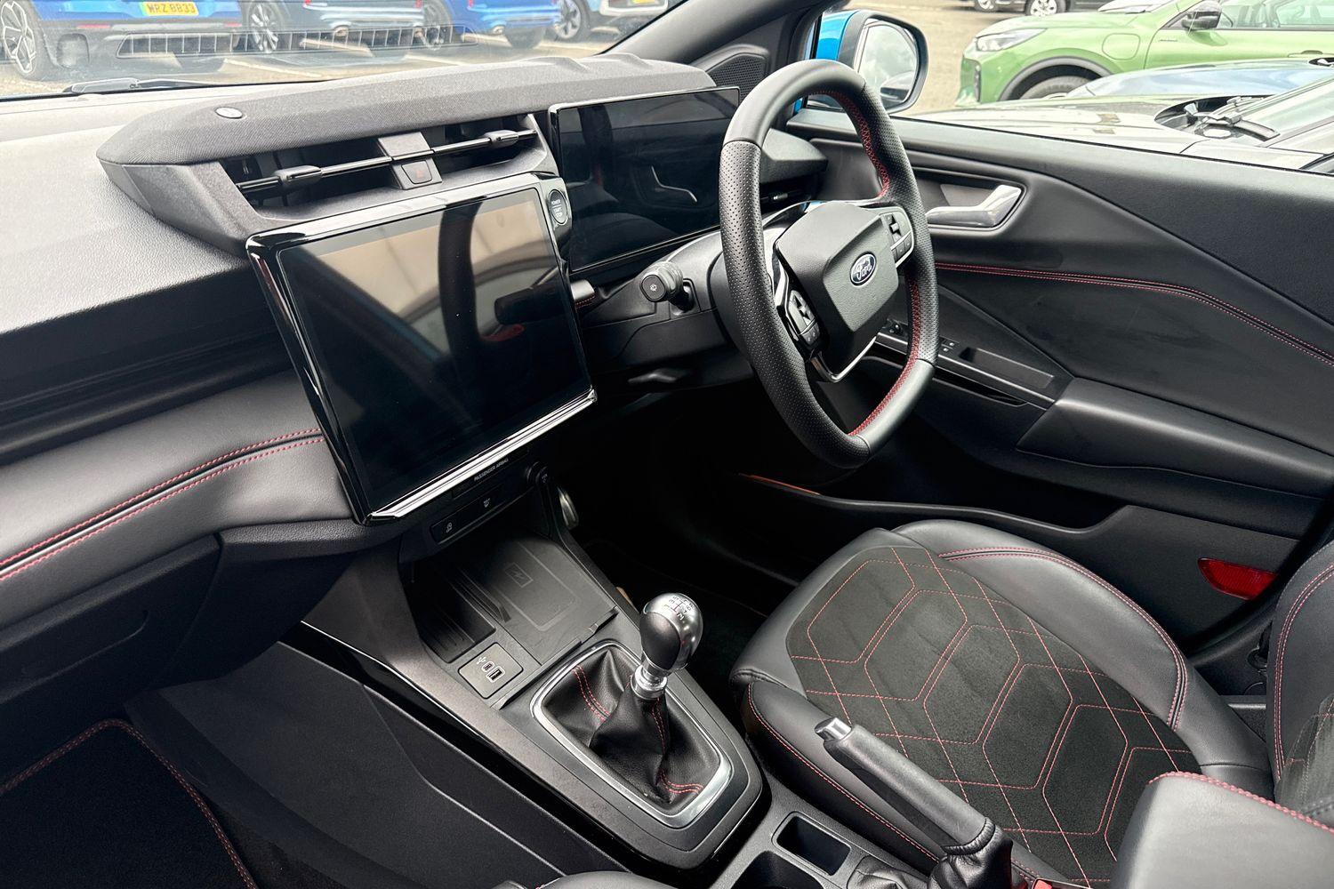 Ford PUMA Photo 17
