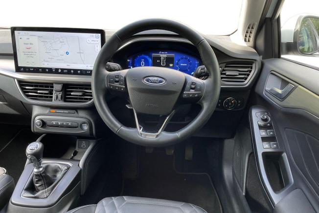 FORD Focus Photo 11
