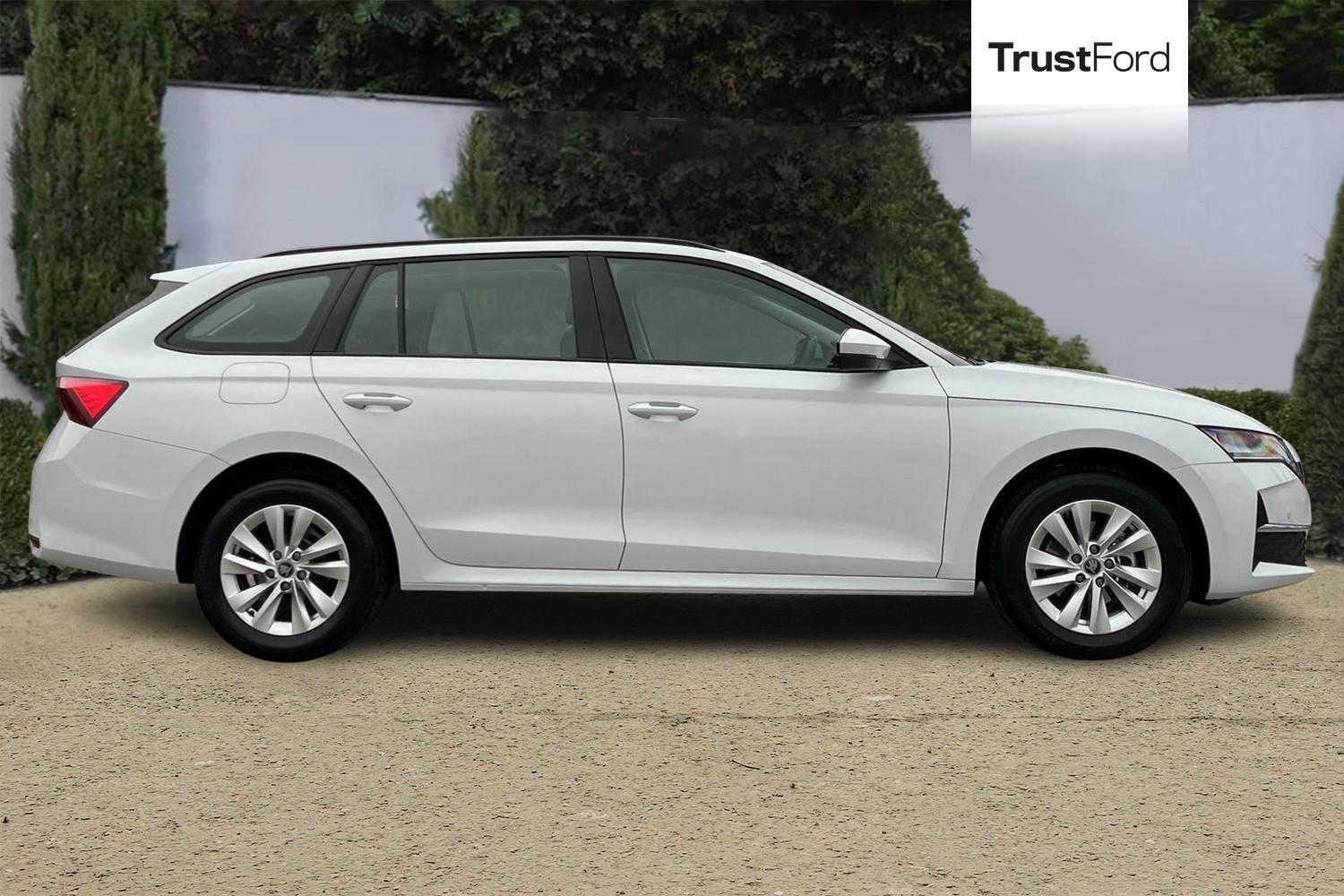Skoda OCTAVIA Photo 2