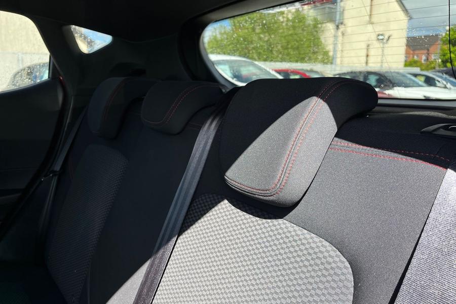 Ford FIESTA Photo autoimg-70e379dc7964daa7303708e9b94d660e16211129.jpg