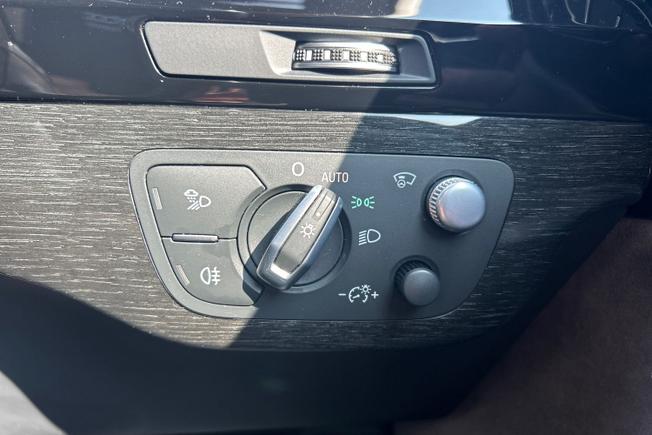AUDI Q7 Photo 48