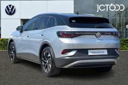VOLKSWAGEN ID.4 Photo 3