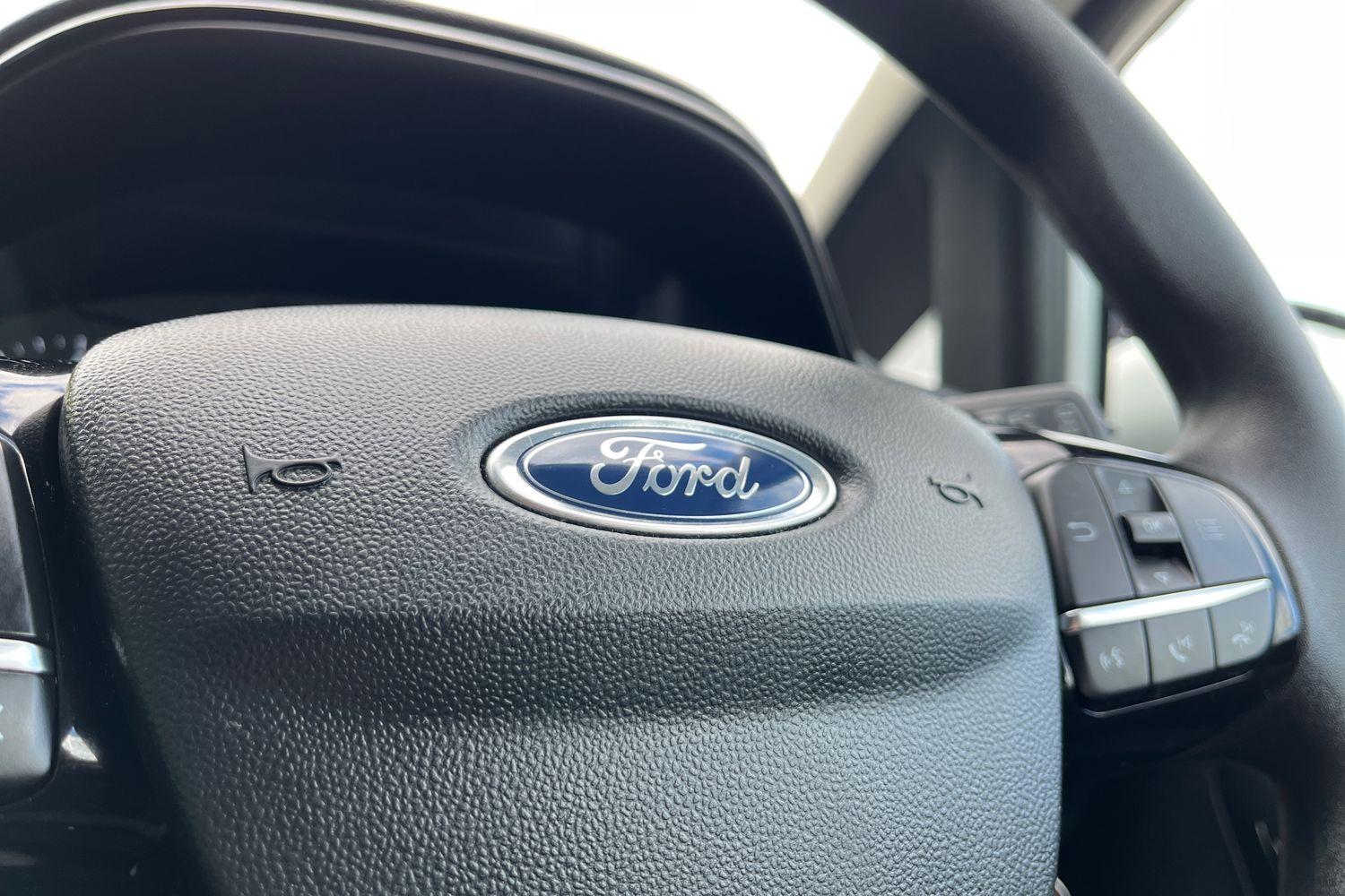 Ford Fiesta Photo 38