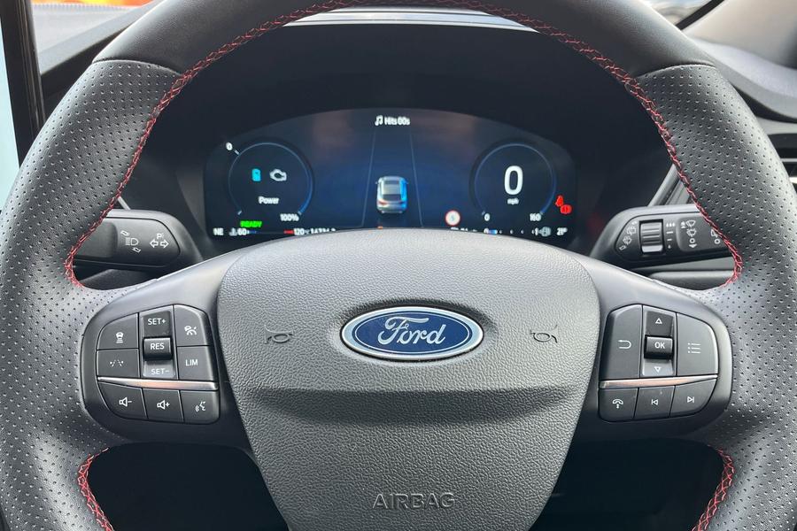 Ford Kuga Photo autoimg-70e4c2c3f5fd63e89c2441300b2fb2ea3b4aa11d.jpg