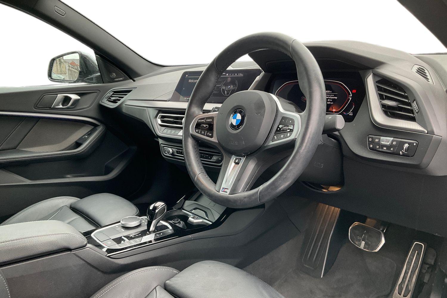 BMW 2 SERIES Photo 8