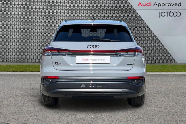 AUDI Q4 E-Tron Photo 7