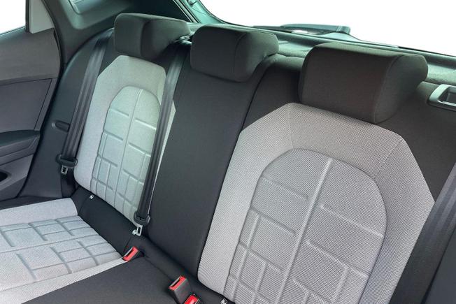 SEAT Ibiza Photo 9
