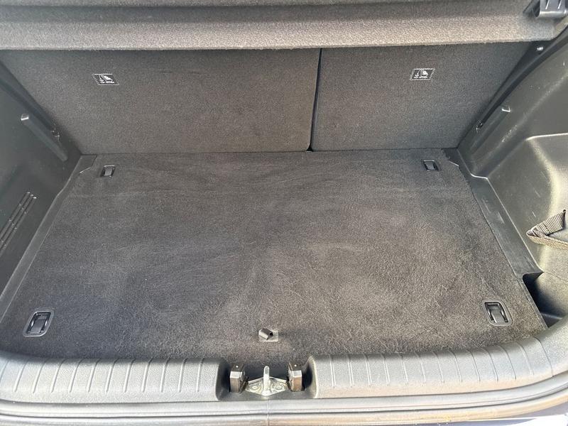 Used Hyundai i20 SL72JFN 33