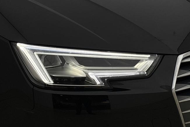 AUDI A4 Photo 20