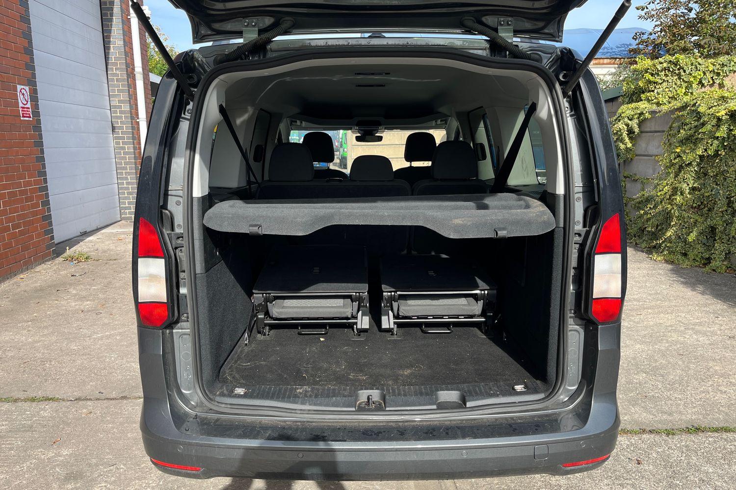 Ford GRAND TOURNEO CONNECT Photo 20