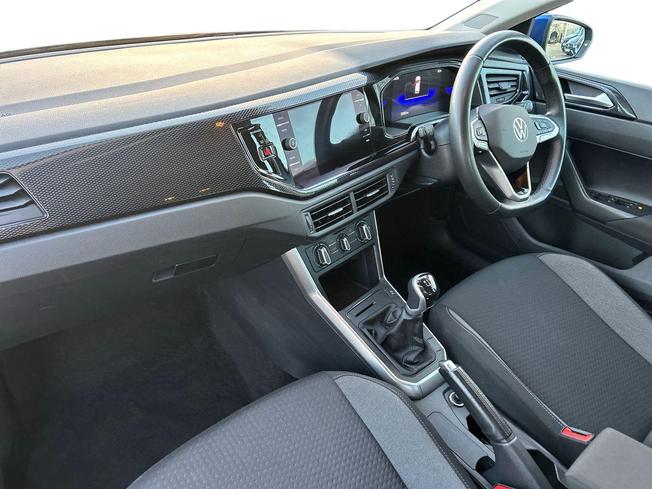 Volkswagen Polo Photo 2