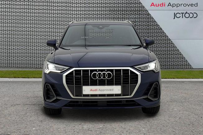 AUDI Q3 Photo 8