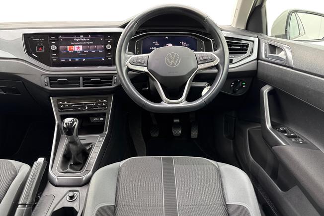 VOLKSWAGEN Polo Photo 11