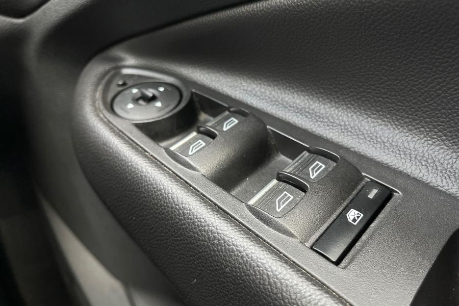 Ford KUGA Photo autoimg-7103fce29e1032ef1c2dcb30d7eeb5bea100fa60.jpg
